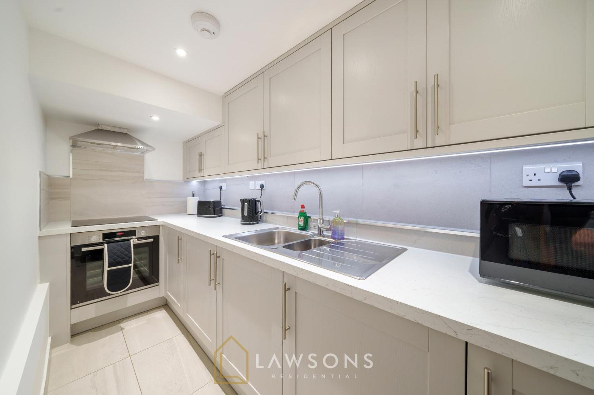 Modern Living By Lawsons With Free Parking Windsor Eksteriør billede